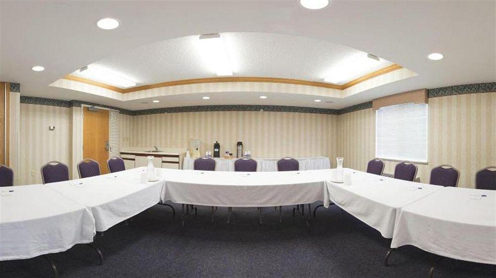 Mainstay Suites Emporia Zewnętrze zdjęcie