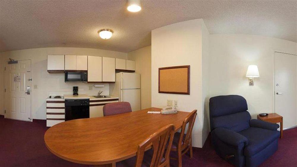 Mainstay Suites Emporia Zewnętrze zdjęcie